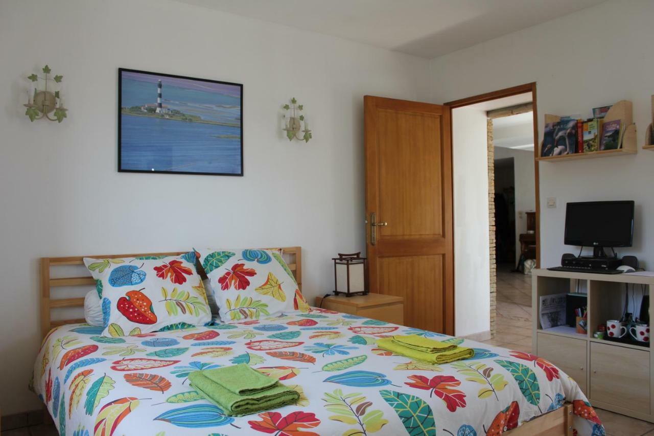 آرْلْ Mas Dou L'Estele Chambre D'Hotes المظهر الخارجي الصورة